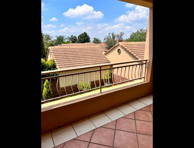 2 BEDROOM PROPERTY TO RENT IN MORELETAPARK